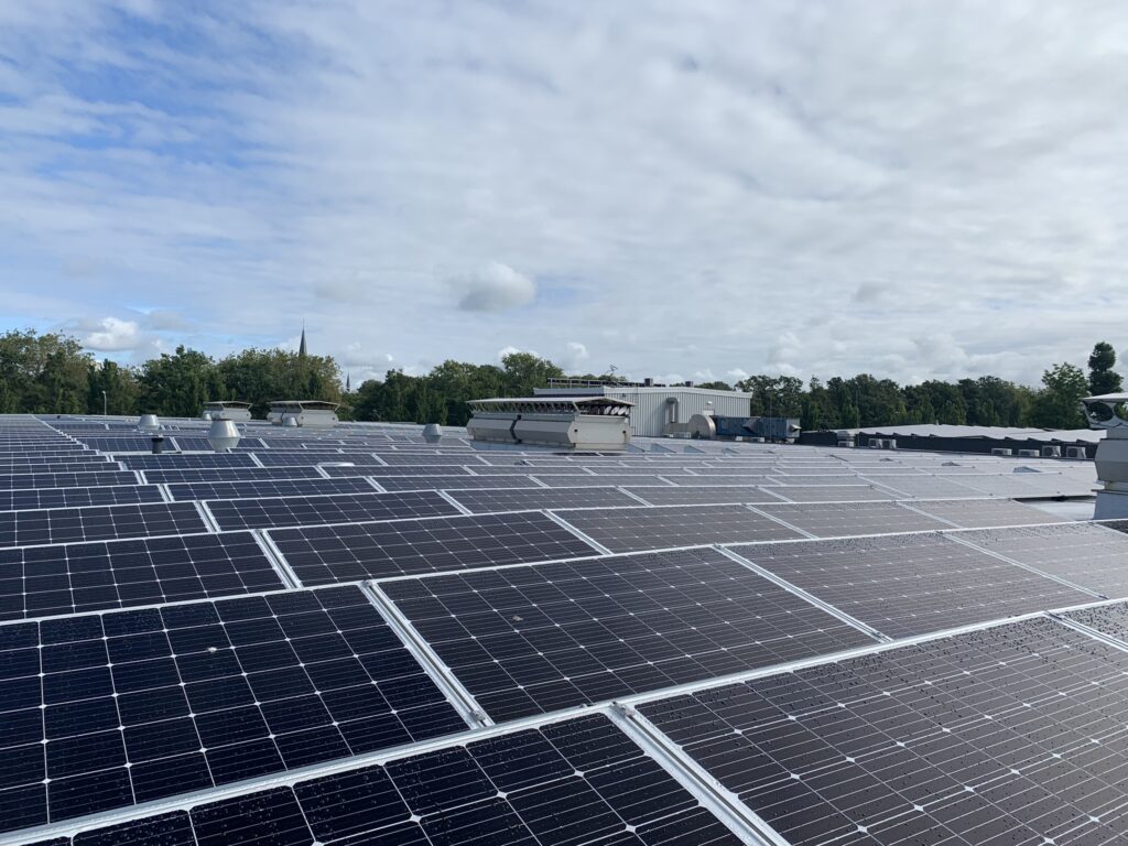 zonnepanelen onderhoud zakelijk